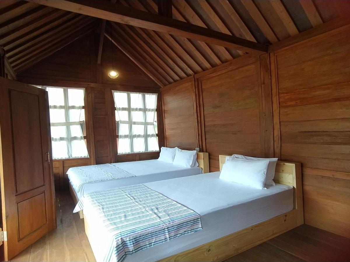 Seger Nusantara Hostel Kalisat Luaran gambar
