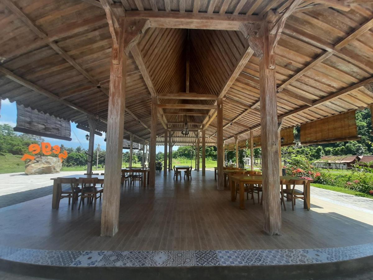Seger Nusantara Hostel Kalisat Luaran gambar